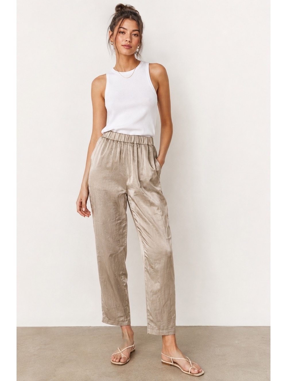 ASOS Design Women’s US 4 Taupe Satin Pull-On Tapered Pants